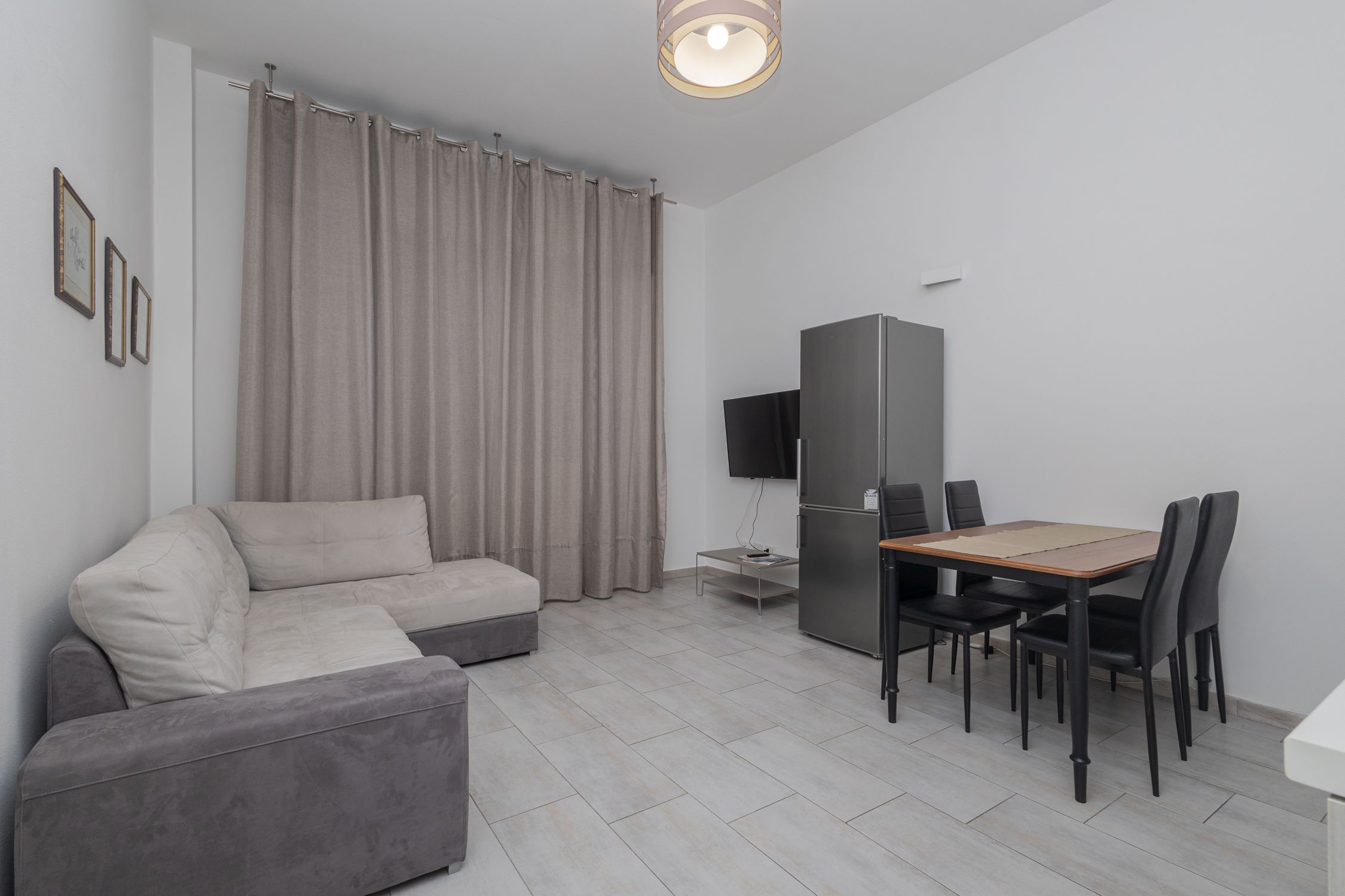 2 room apartment in Via Cadibona, Milano