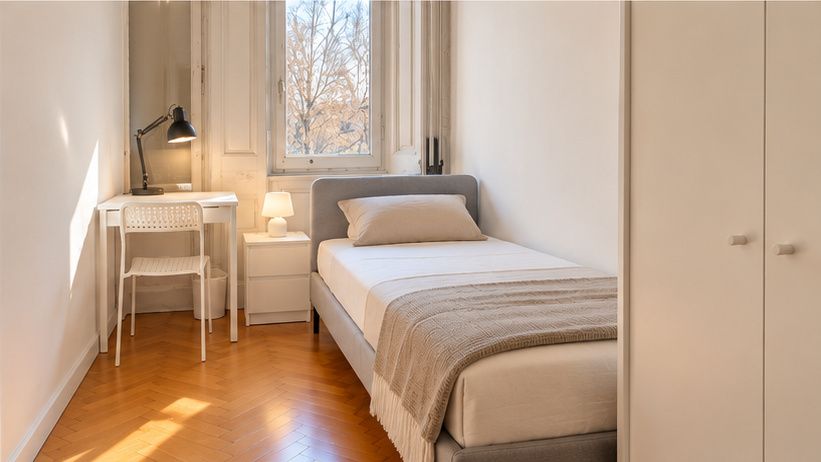 Private room in Viale Abruzzi, Milano