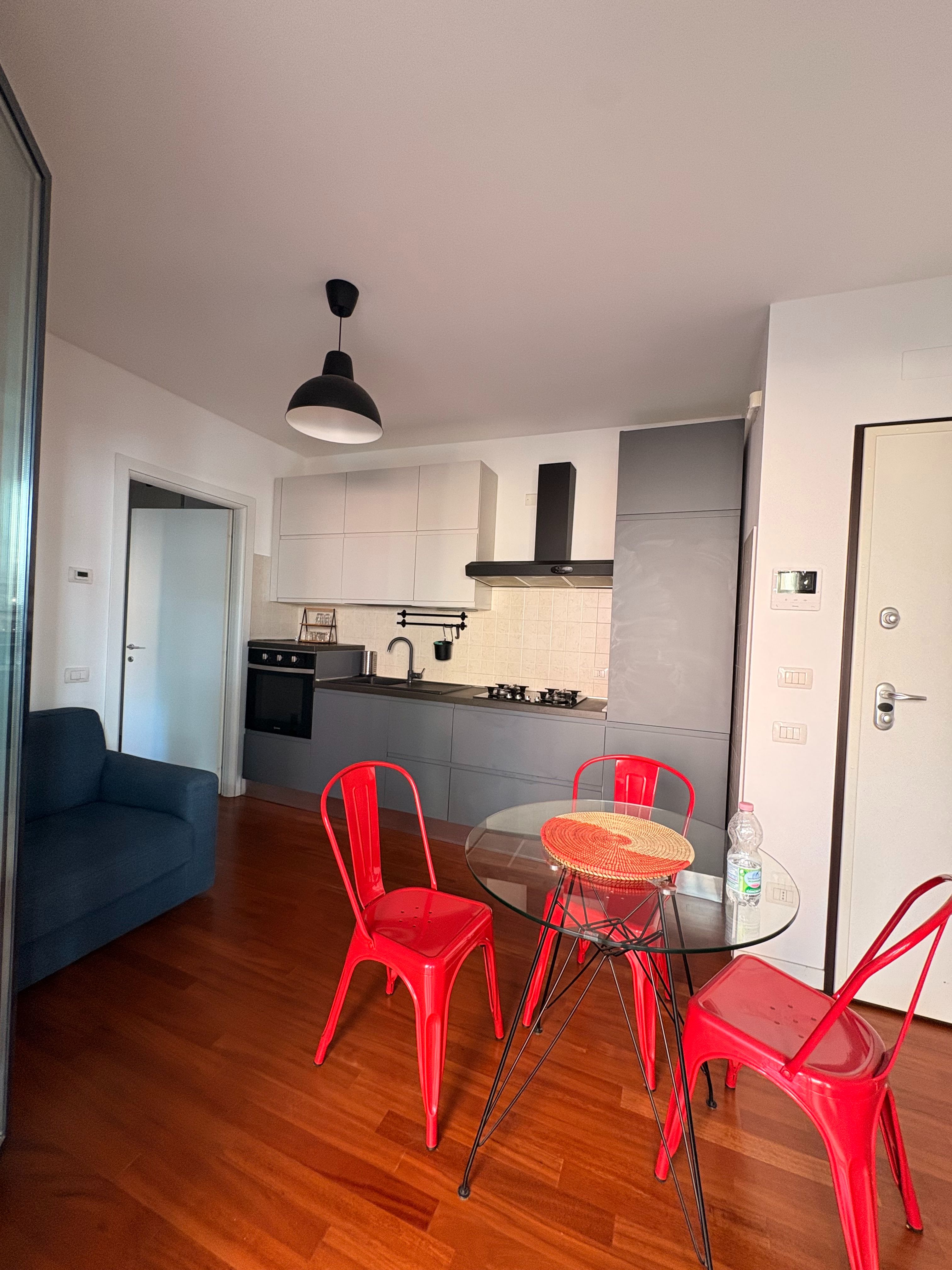 Bilocale in Via Antonio Pianella, Milano