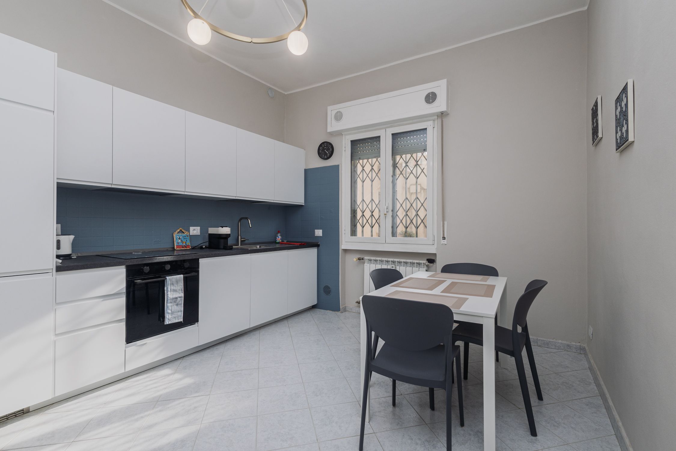 3 room apartment in Via Monte Palombino, Milano