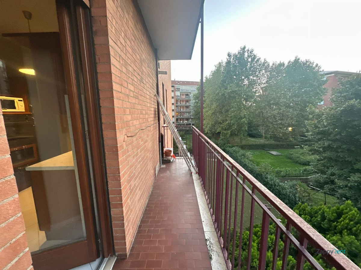 Trilocale in Corso Cosenza, Torino