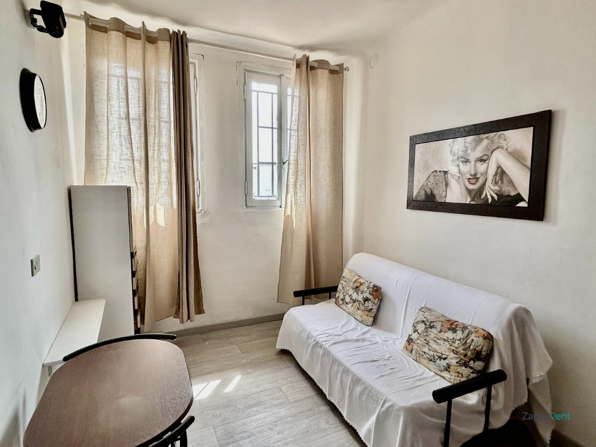 Monolocale in Via Cosimo del Fante, Milano