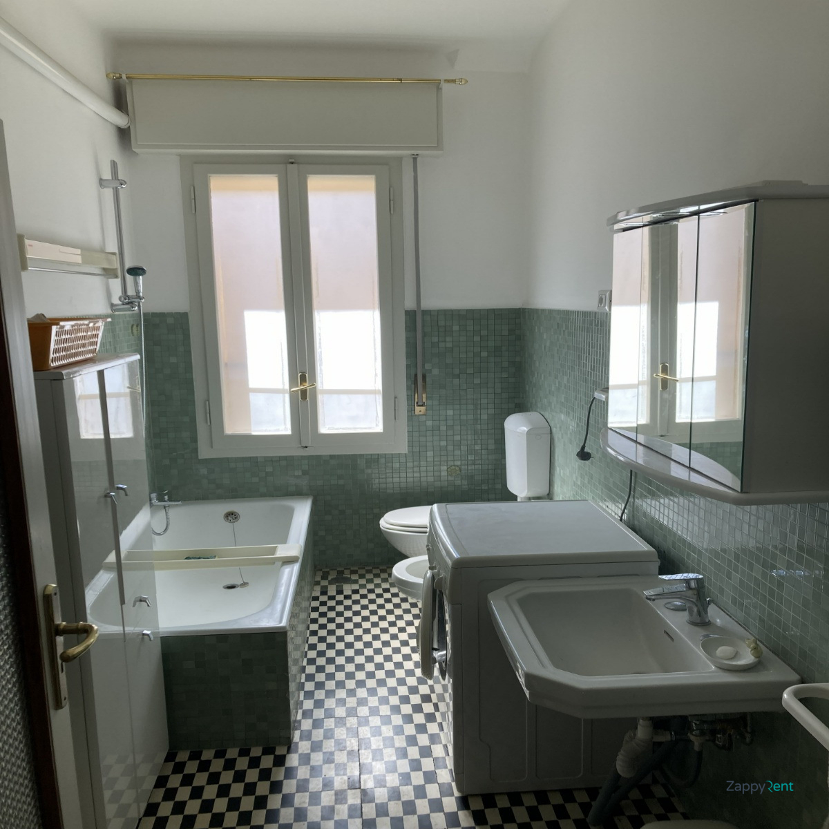 Trilocale in Via di Corticella, Bologna