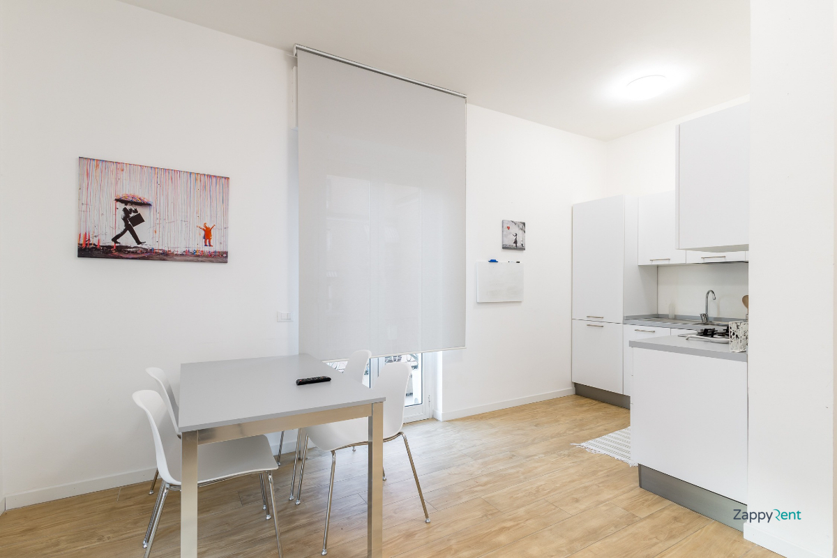 3 room apartment in Via Carlo Lorenzini, Roma
