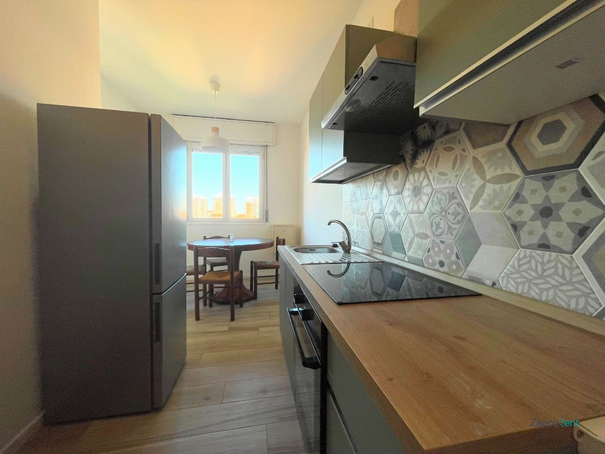 4+ room apartment in Via Ugo Ojetti, Milano