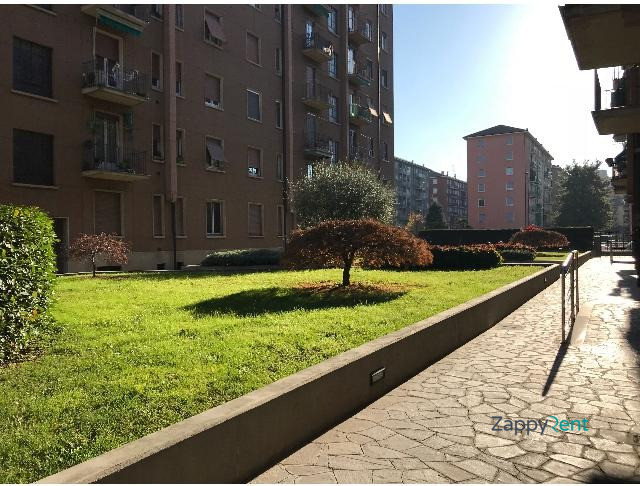 Bilocale in Viale Giovanni Suzzani, Milano