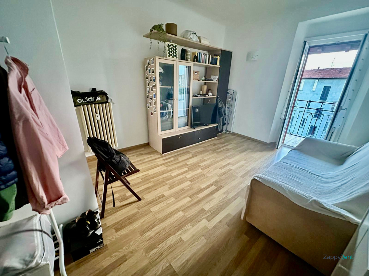 Monolocale in Via Sarzana, Milano