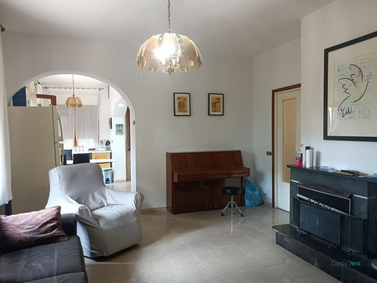 4+ room apartment in Via delle Rondini, Roma