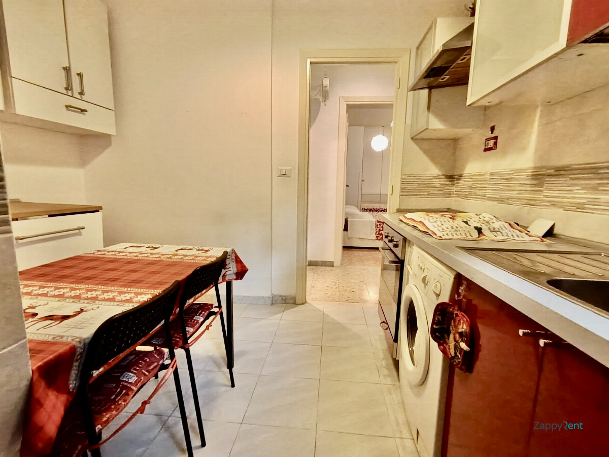 Bilocale in Via Flavio Stilicone, Roma