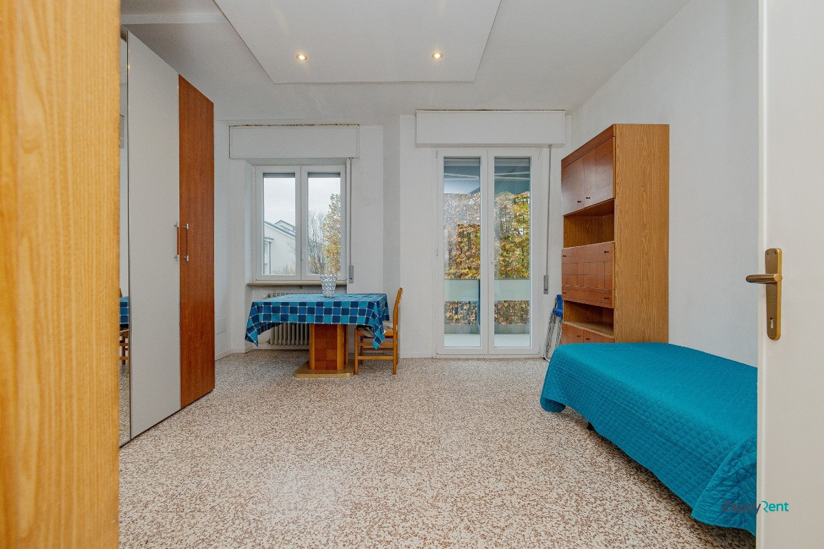 Trilocale in Via Concilio Vaticano II, Milano