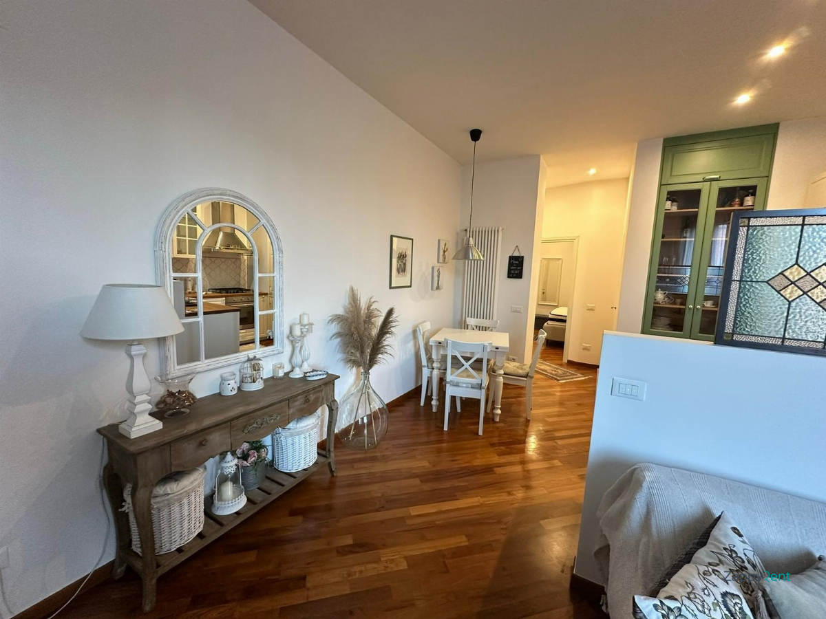Bilocale in Via Carlo Marochetti, Milano