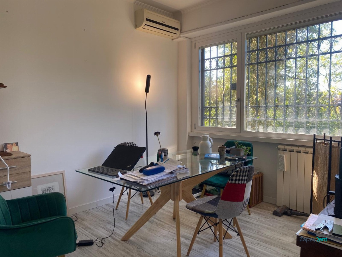 2 room apartment in Via Carlo Pirzio Biroli, Roma