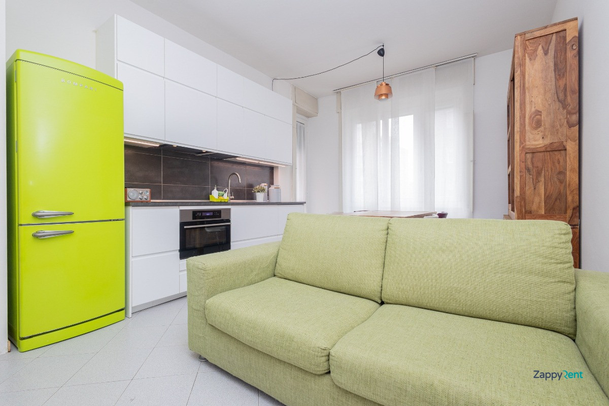 Trilocale in Via Privata Piero Martinetti, Milano