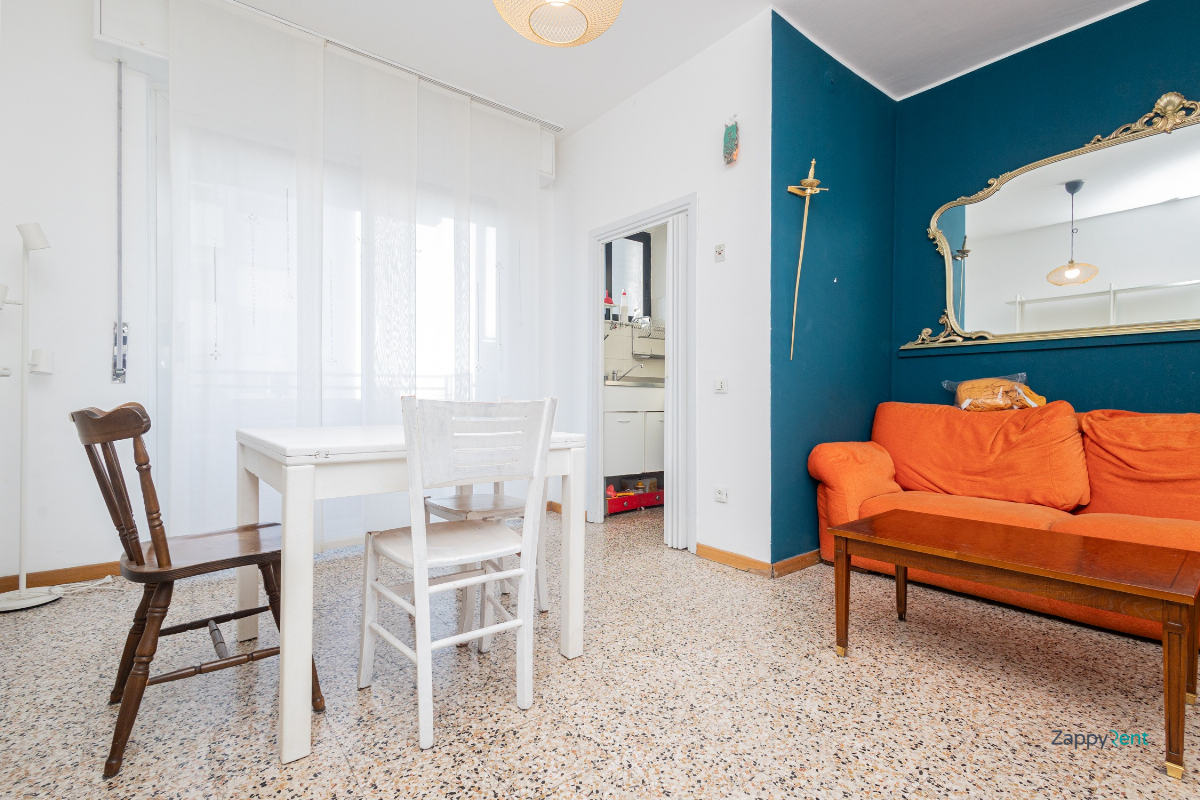 Bilocale in Via Giambellino, Milano