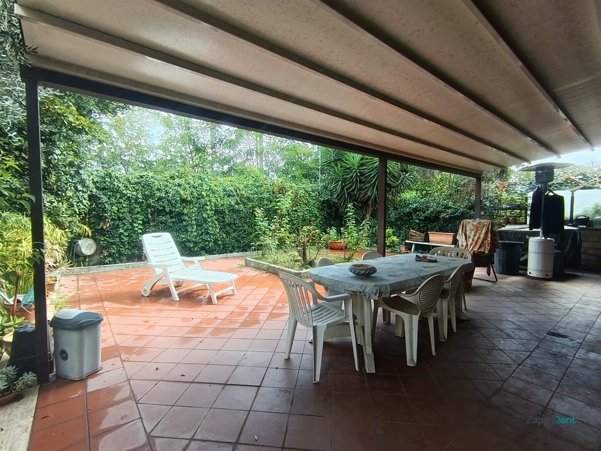 Bilocale in Via Rombiolo, Roma