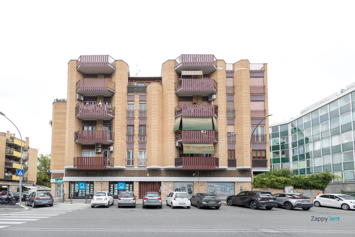 3 room apartment in Viale del Caravaggio, Roma