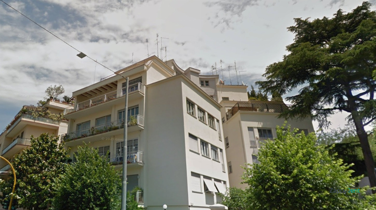 2 room apartment in Viale delle Medaglie d'Oro, Roma