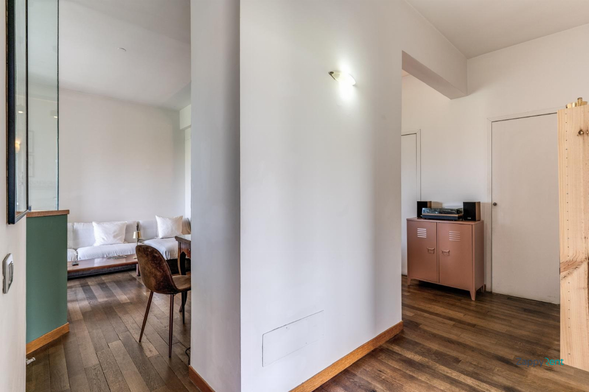 Trilocale in Viale Val Padana, Roma