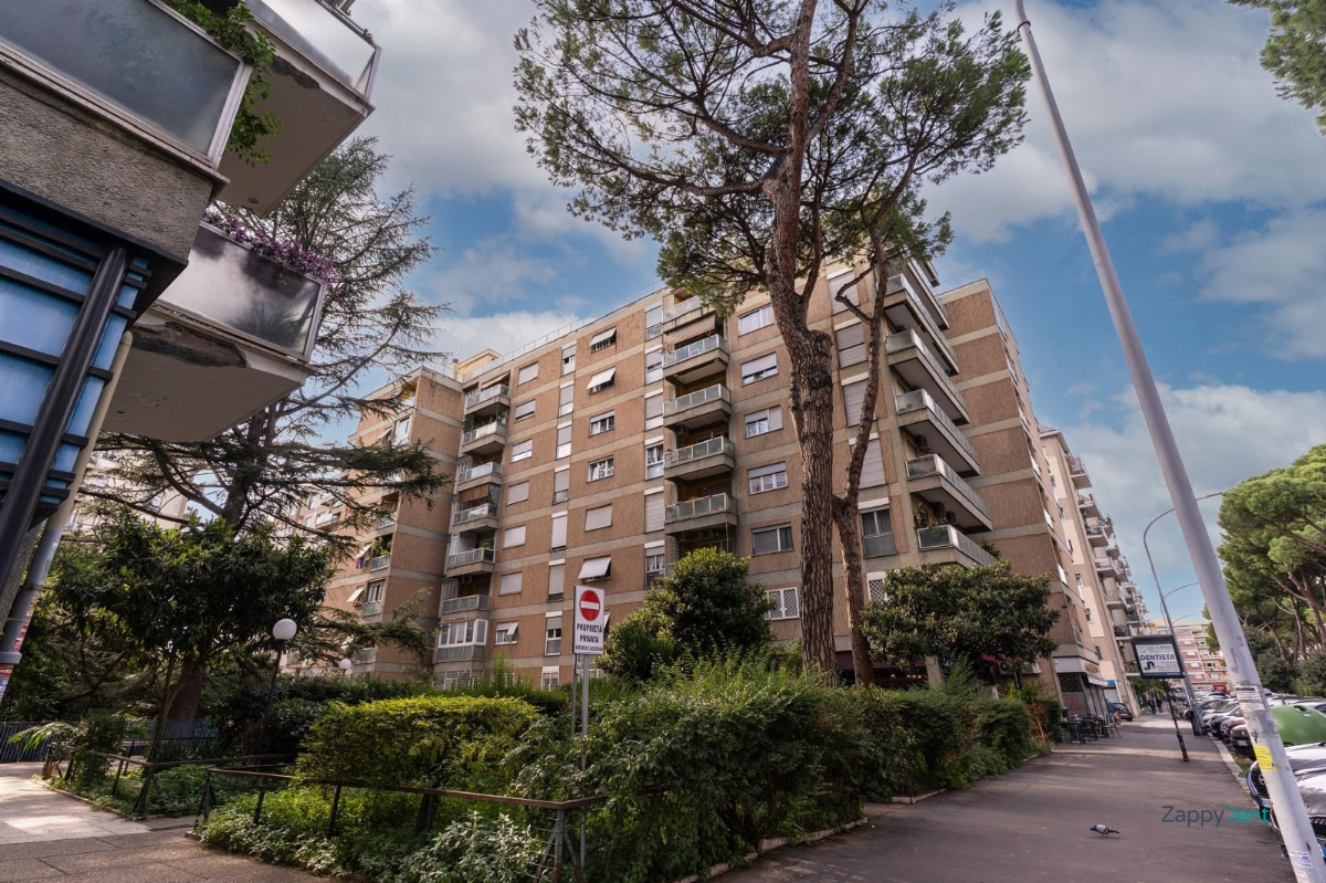 3 room apartment in Viale Val Padana, Roma