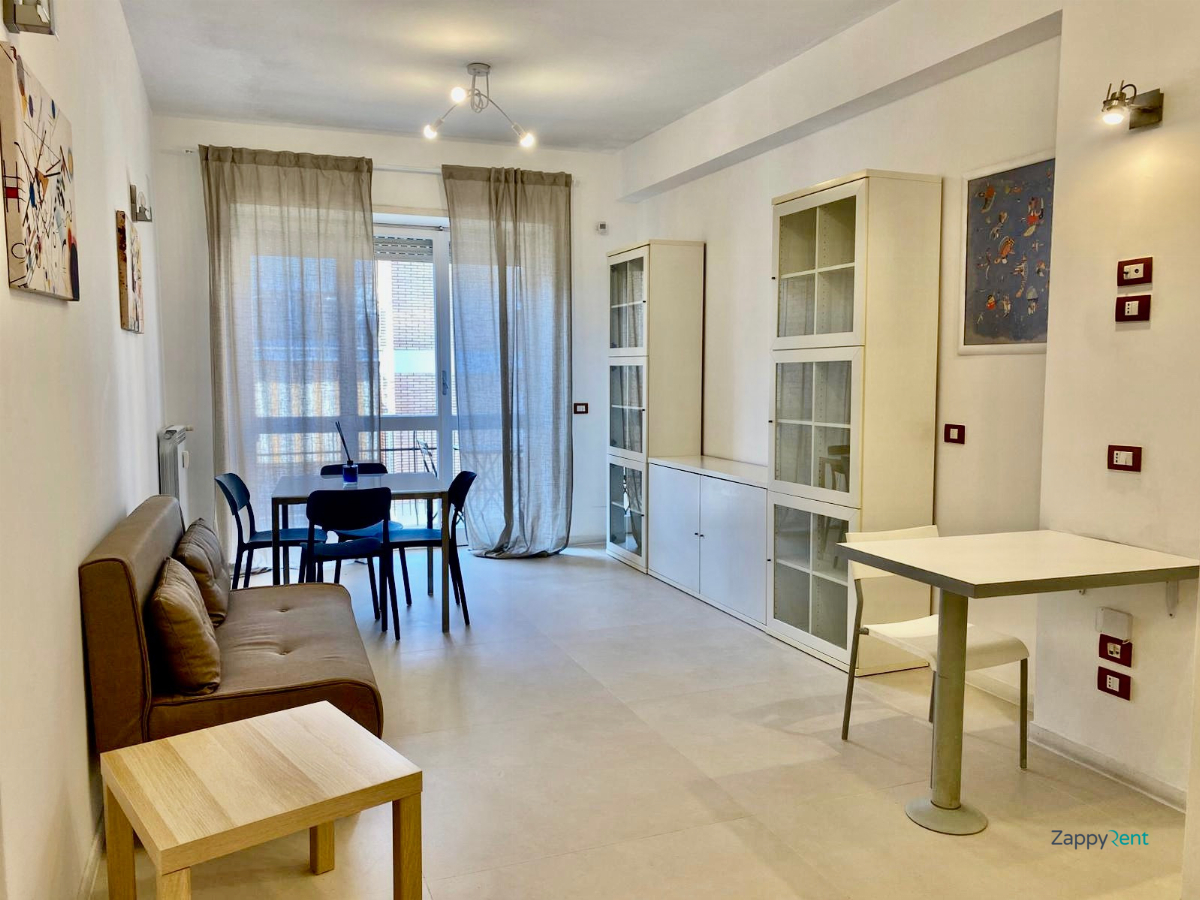 Trilocale in Via Giuseppe Prina, Roma