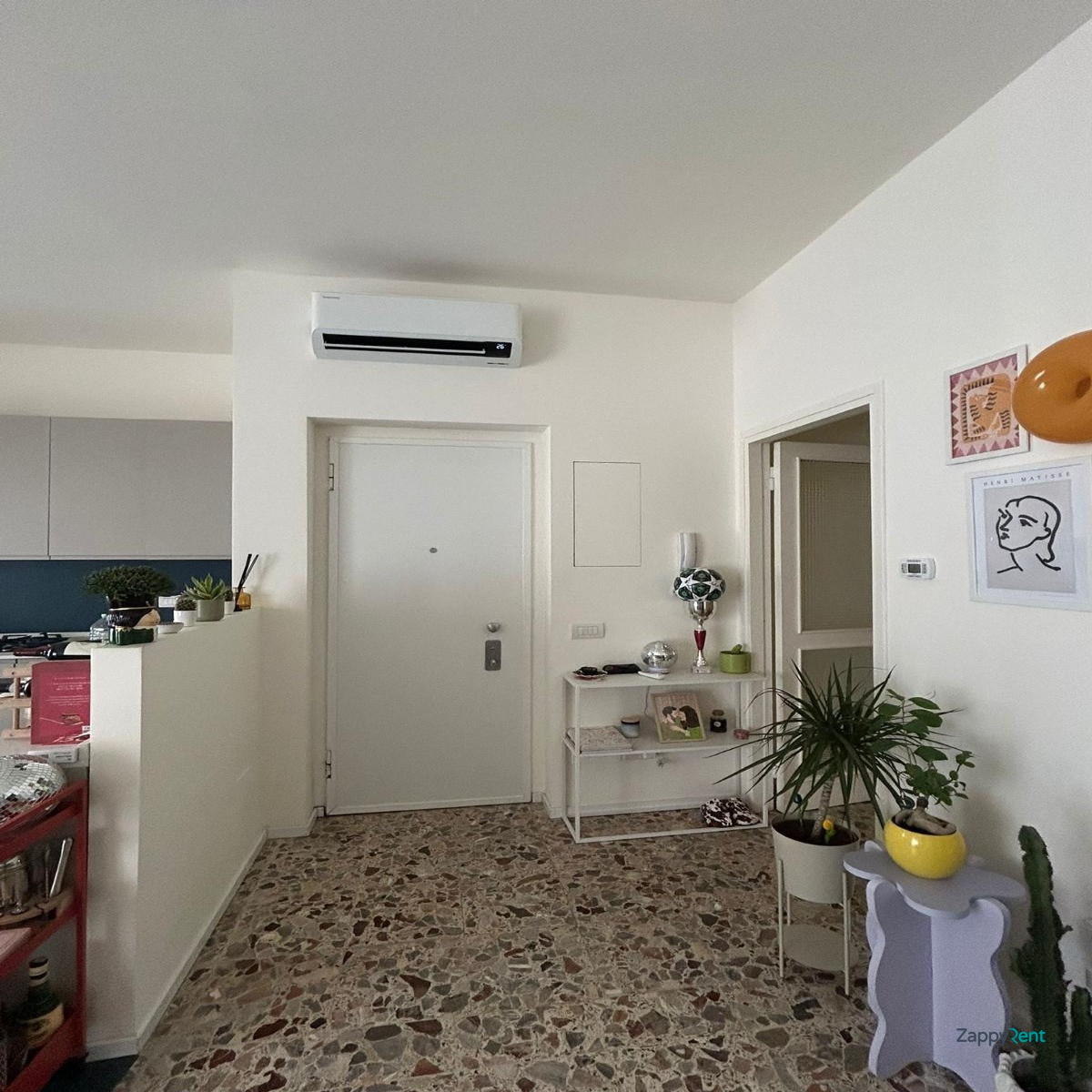 3 room apartment in Piazza Vittorio Veneto, Caronno Pertusella