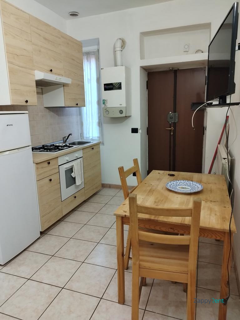 Studio in Via Quinto Romano, Milano