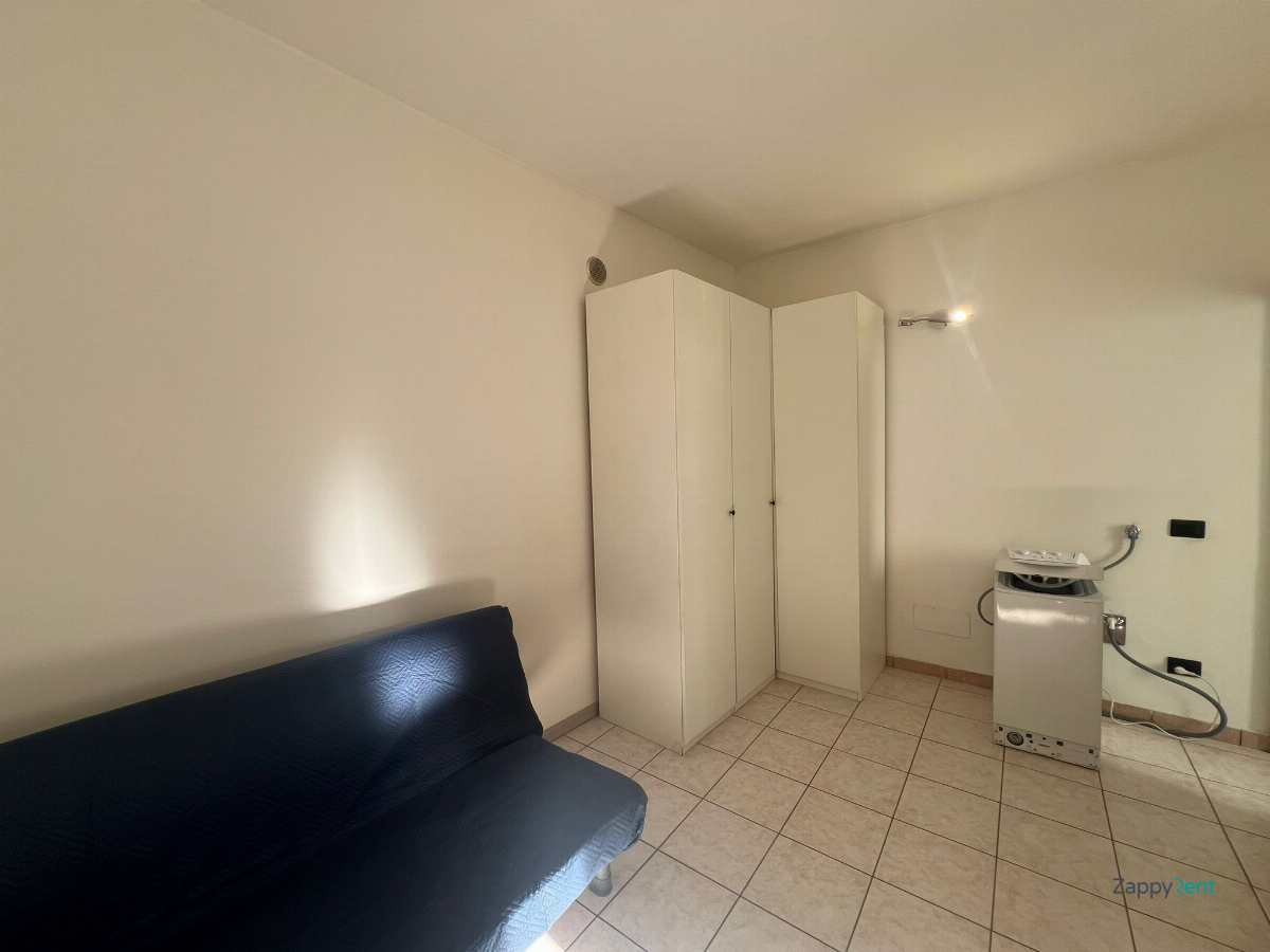 Studio in Via Quinto Romano, Milano