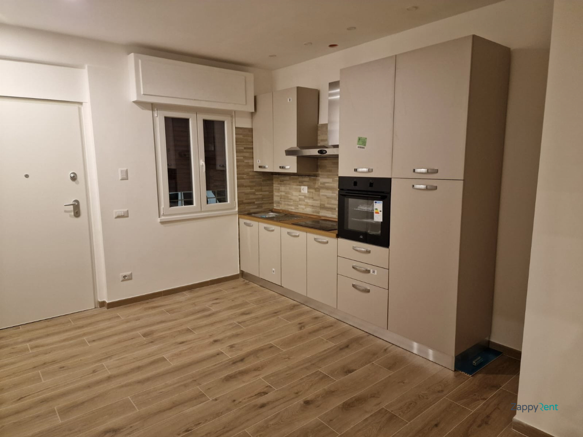 3 room apartment in Via dei Radiotelegrafisti, Roma