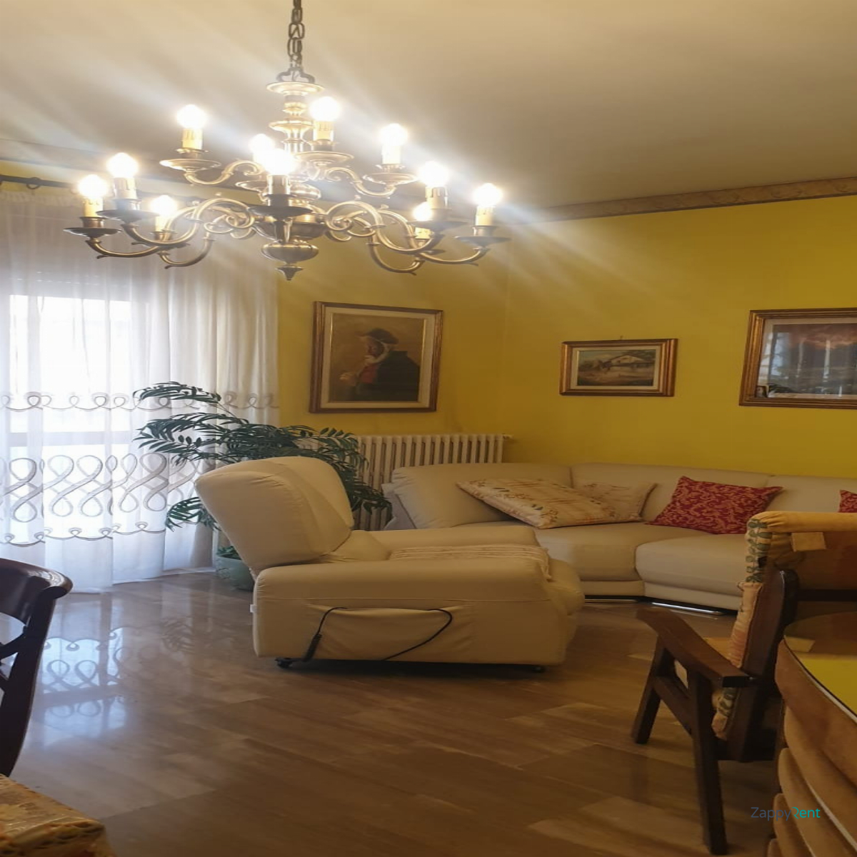 Quadrilocale o più in Via Umberto Giordano, Nichelino