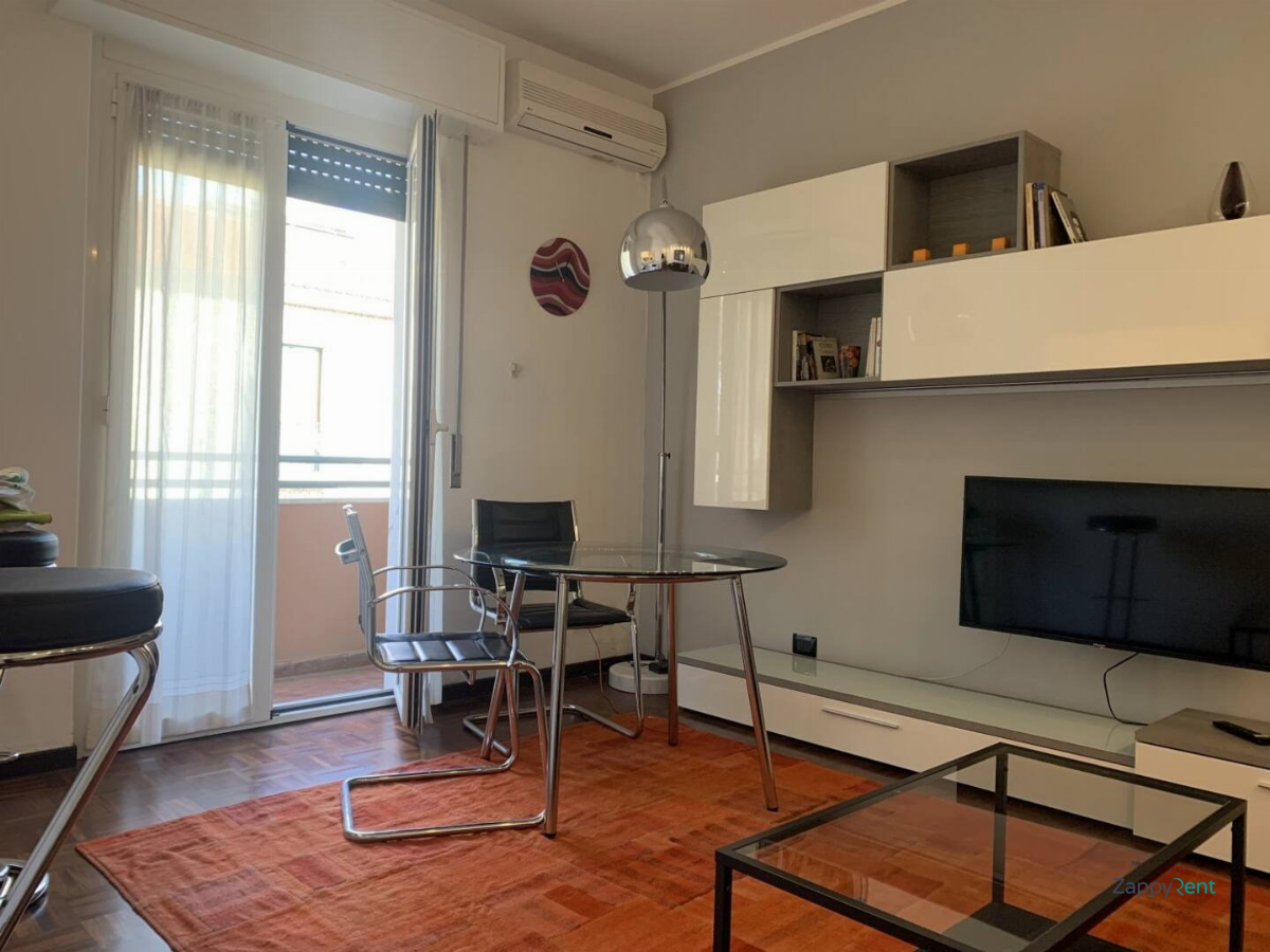 2 room apartment in Via Luigi Resnati, Milano