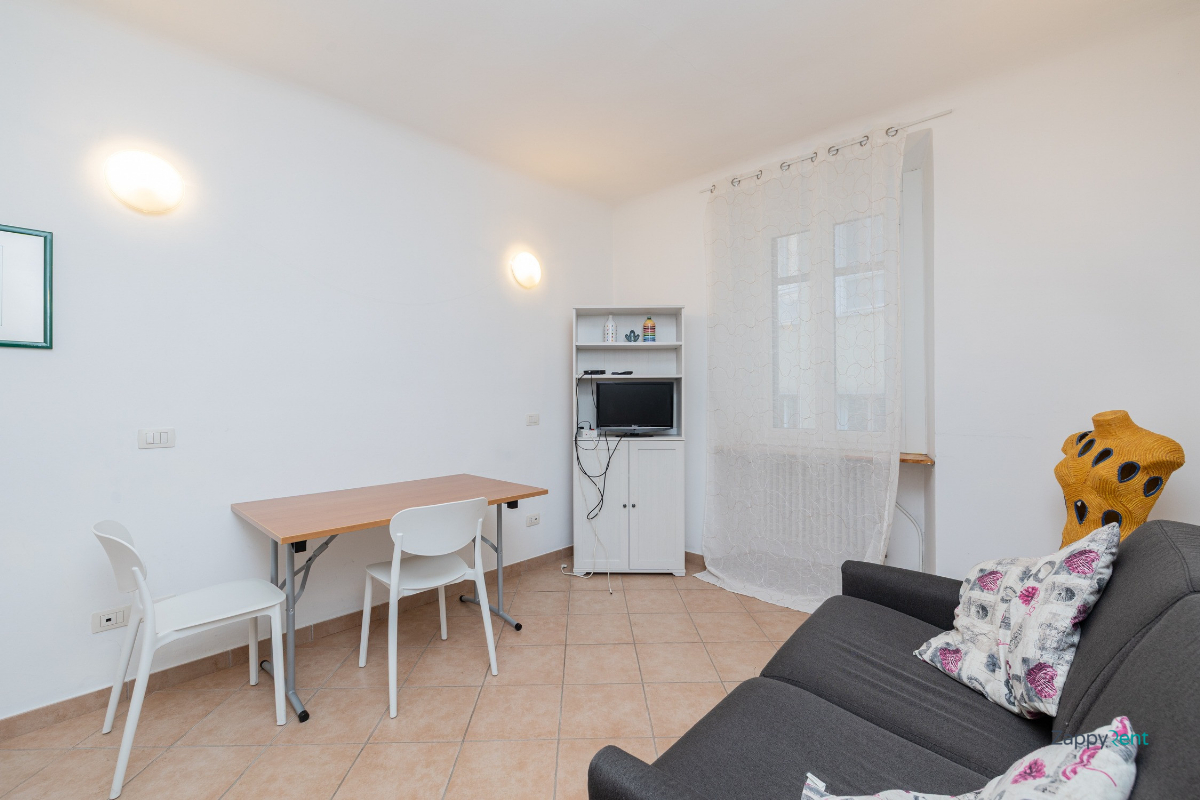 Bilocale in Via Luigi Canonica, Milano