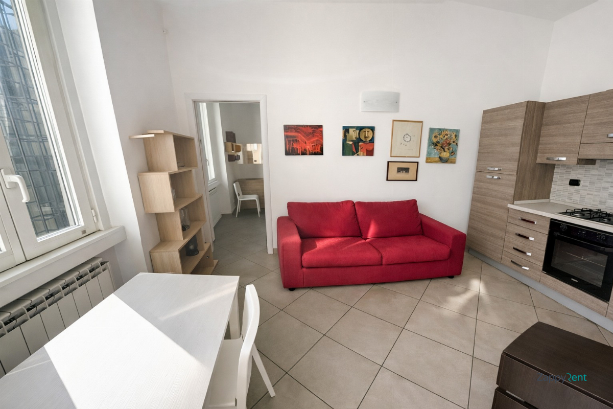 Bilocale in Viale Certosa, Milano