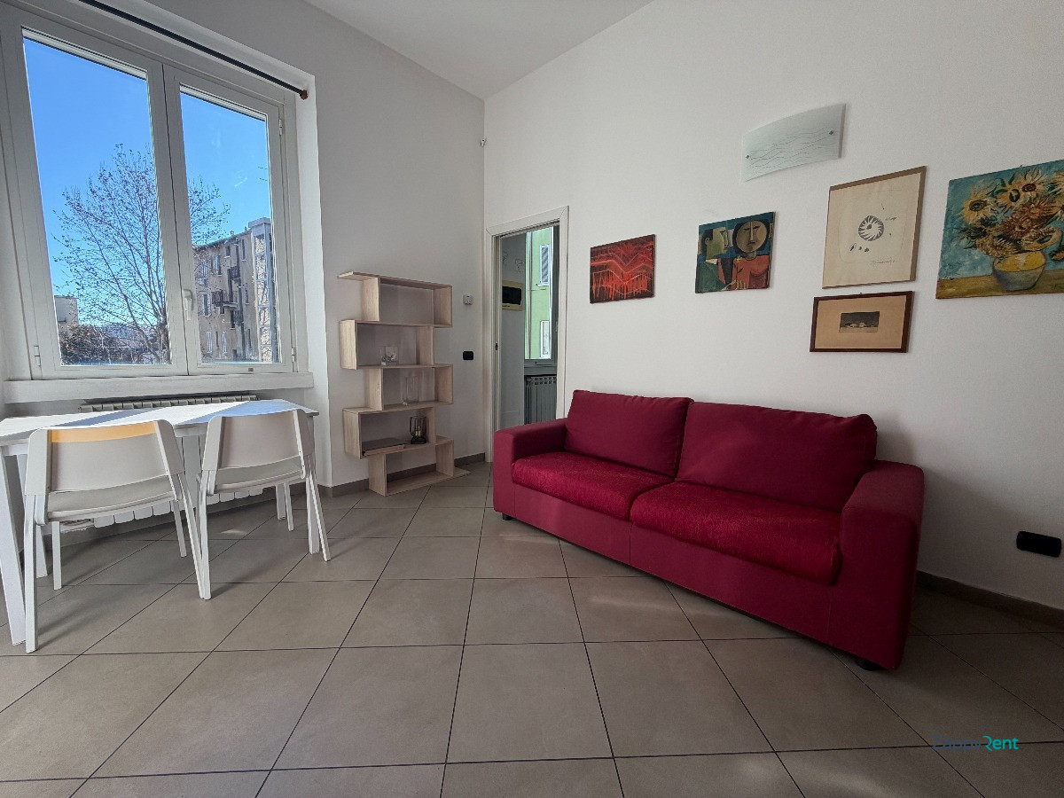2 room apartment in Viale Certosa, Milano