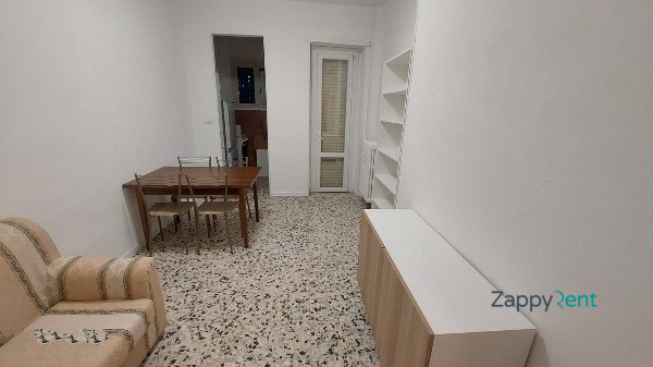 Bilocale in Corso Taranto, Torino