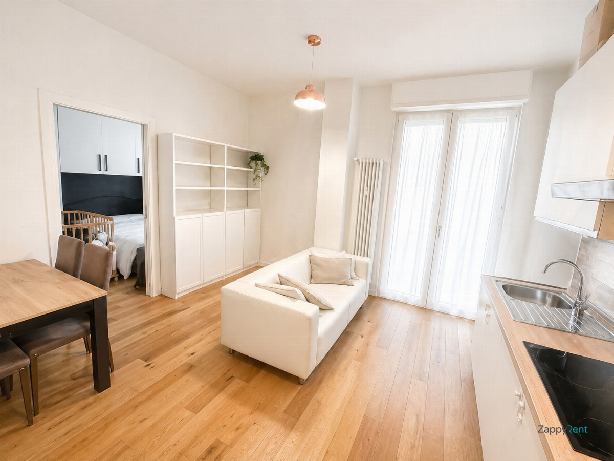 2 room apartment in Piazza Melozzo da Forlì, Milano