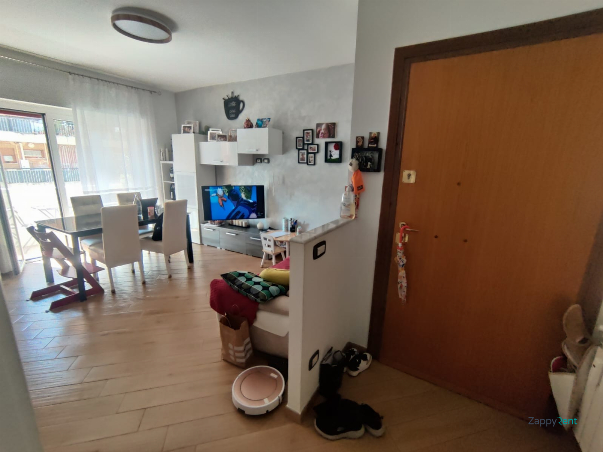 Trilocale in Via Sante Bargellini, Roma