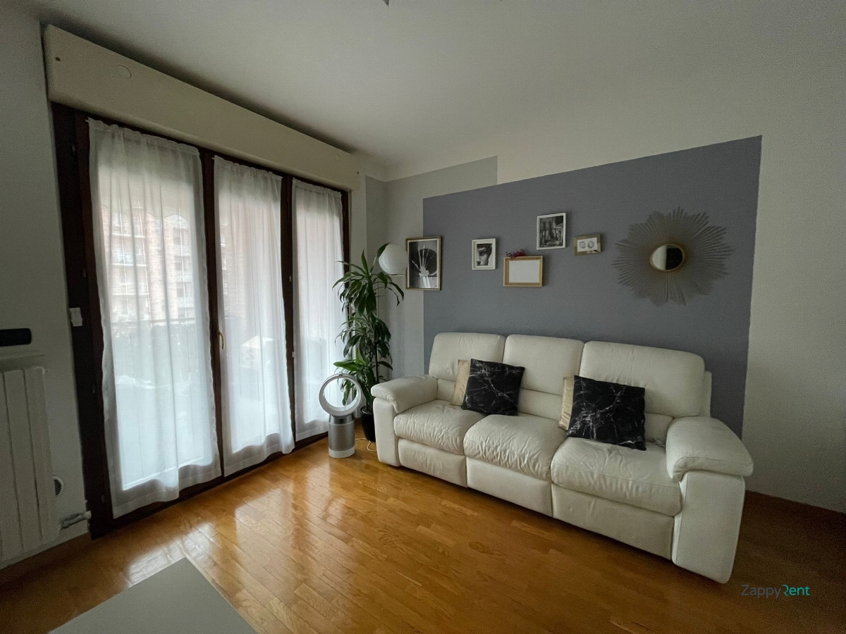 2 room apartment in Via Luigi Manzotti, Milano