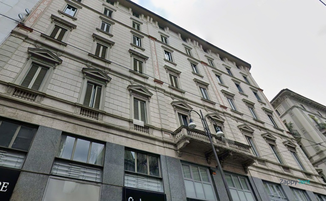 Bilocale in Via Torino, Milano